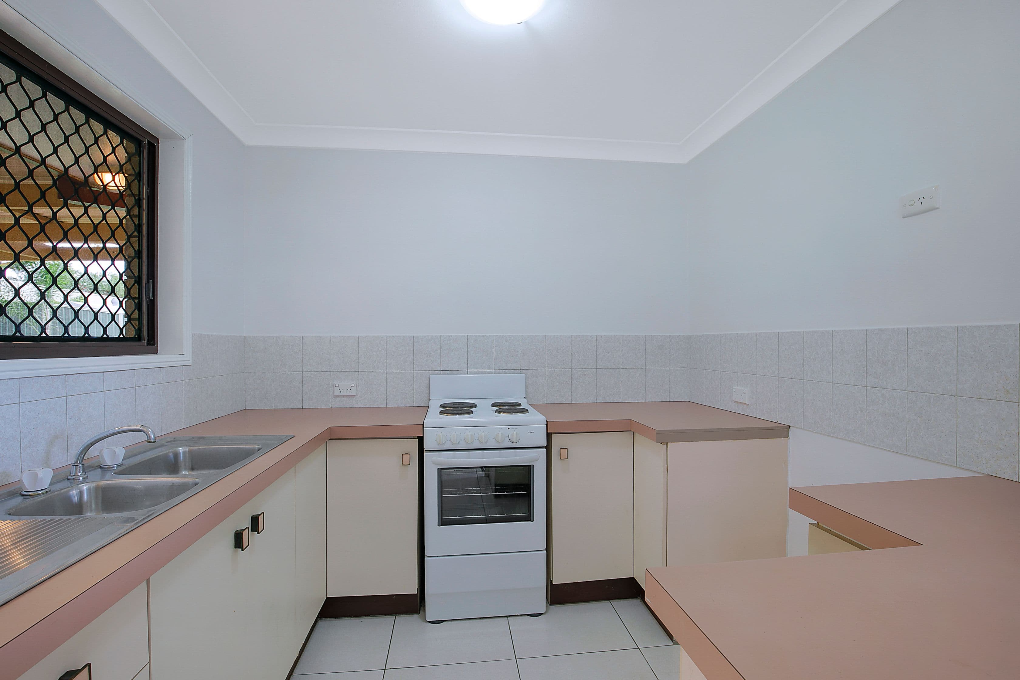 25 Ferndown Street, Alexandra Hills QLD 4161, Alexandra Hills - Thumbnail 3