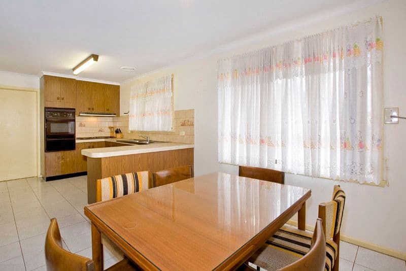 34 Alicia Street, BELL PARK VIC 3215, Bell Park - Thumbnail 4