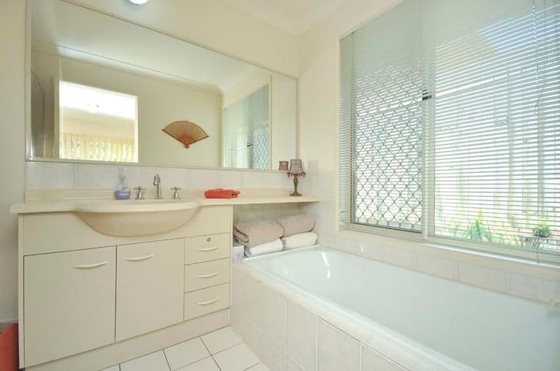 8 Wimbledon Circuit, CARSELDINE QLD 4034, Carseldine - Thumbnail 6