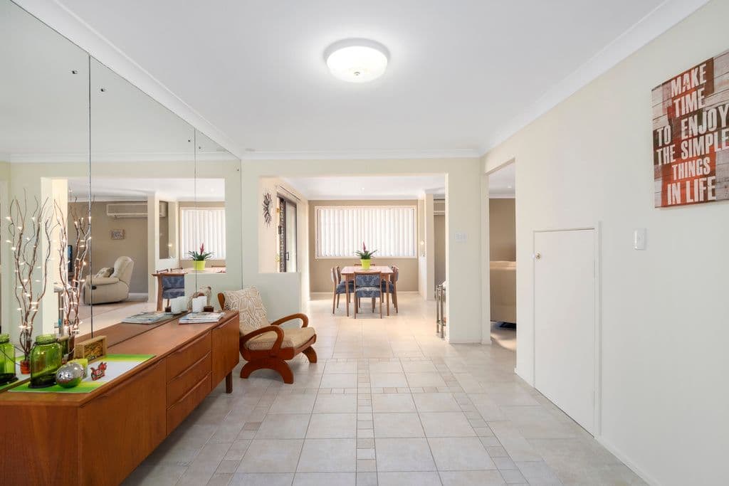 67 K P McGrath Drive, Elanora QLD 4221, Elanora - Thumbnail 4