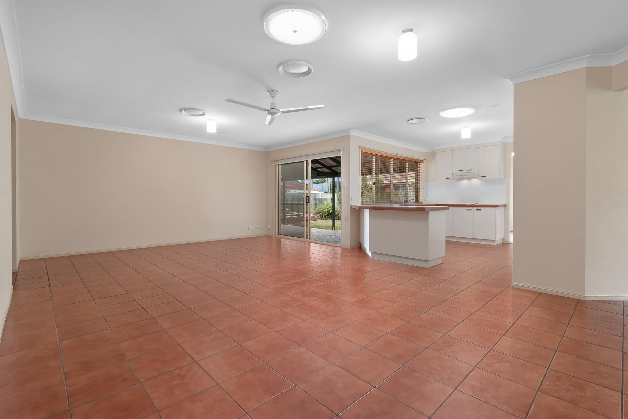 19 Bangalow Street, Bridgeman Downs QLD 4035, Bridgeman Downs - Thumbnail 6