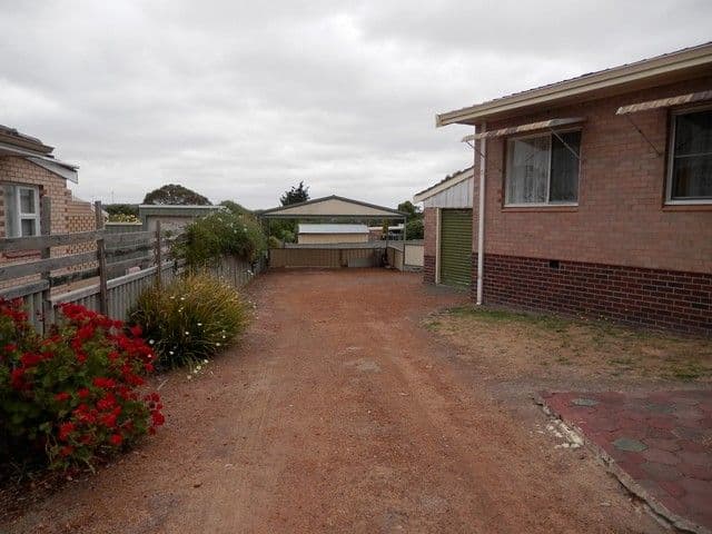 7 Nunarrup Street, Mount Barker WA 6324, Mount Barker - Thumbnail 3