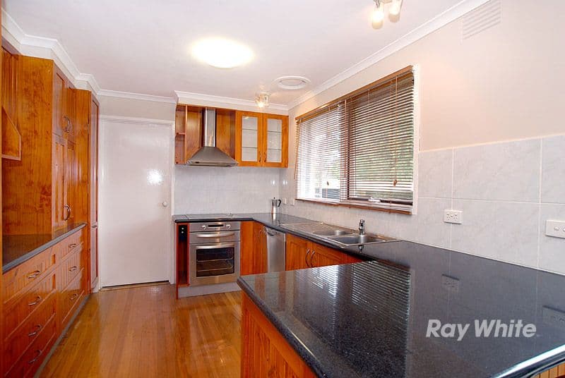 110 Sweeney Drive, NARRE WARREN VIC 3805, Narre Warren - Thumbnail 3