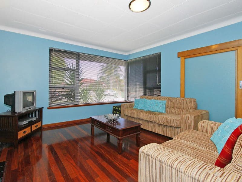 40 Hannans Street, MORLEY WA 6062, Morley - Thumbnail 2