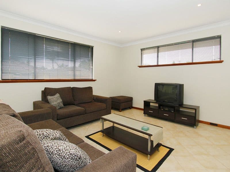 40 Hannans Street, MORLEY WA 6062, Morley - Thumbnail 3