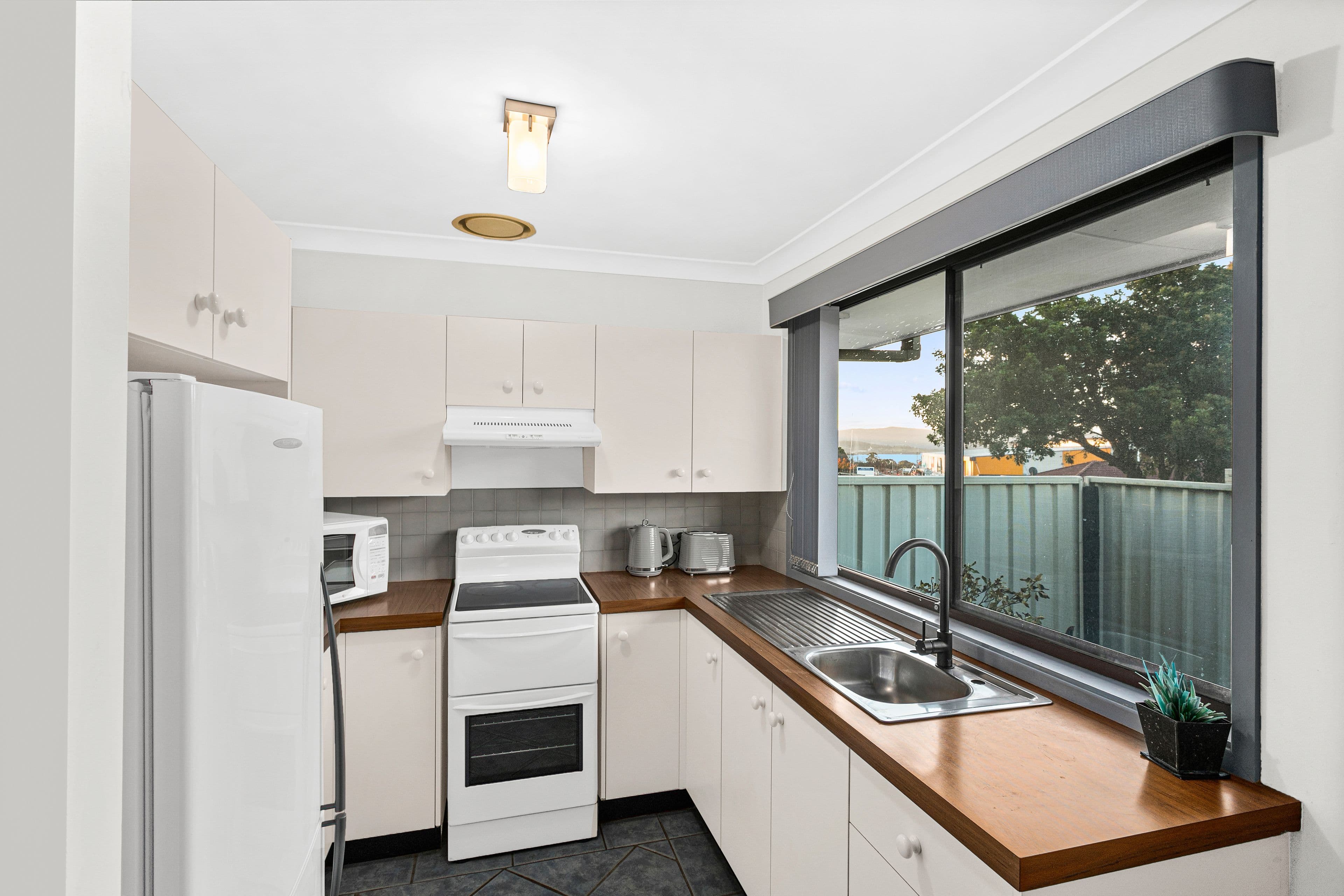 40 Cygnet Avenue, Blackbutt NSW 2529, Blackbutt - Thumbnail 4