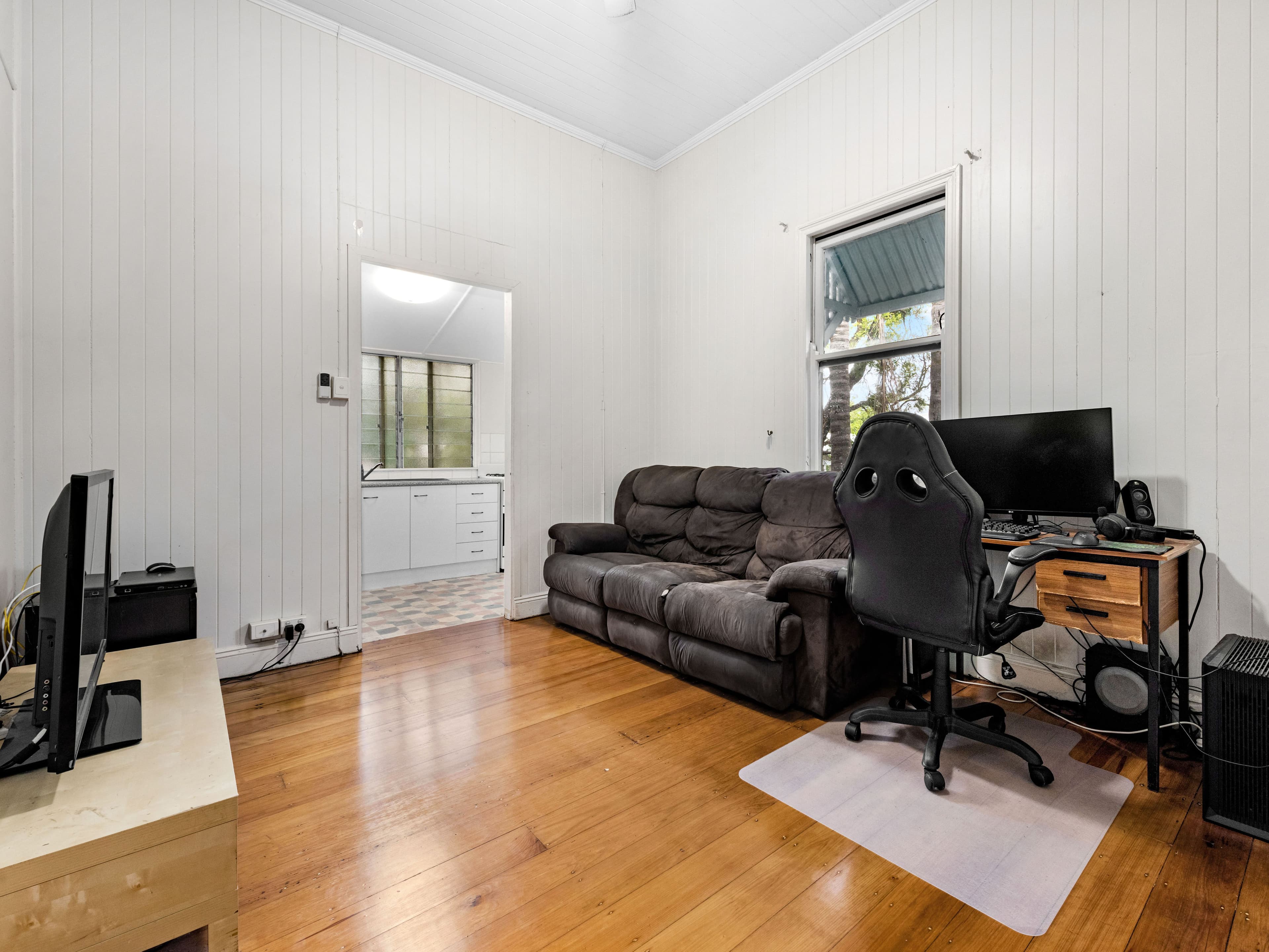 46 Wellington Street, Wooloowin QLD 4030, Wooloowin - Thumbnail 3