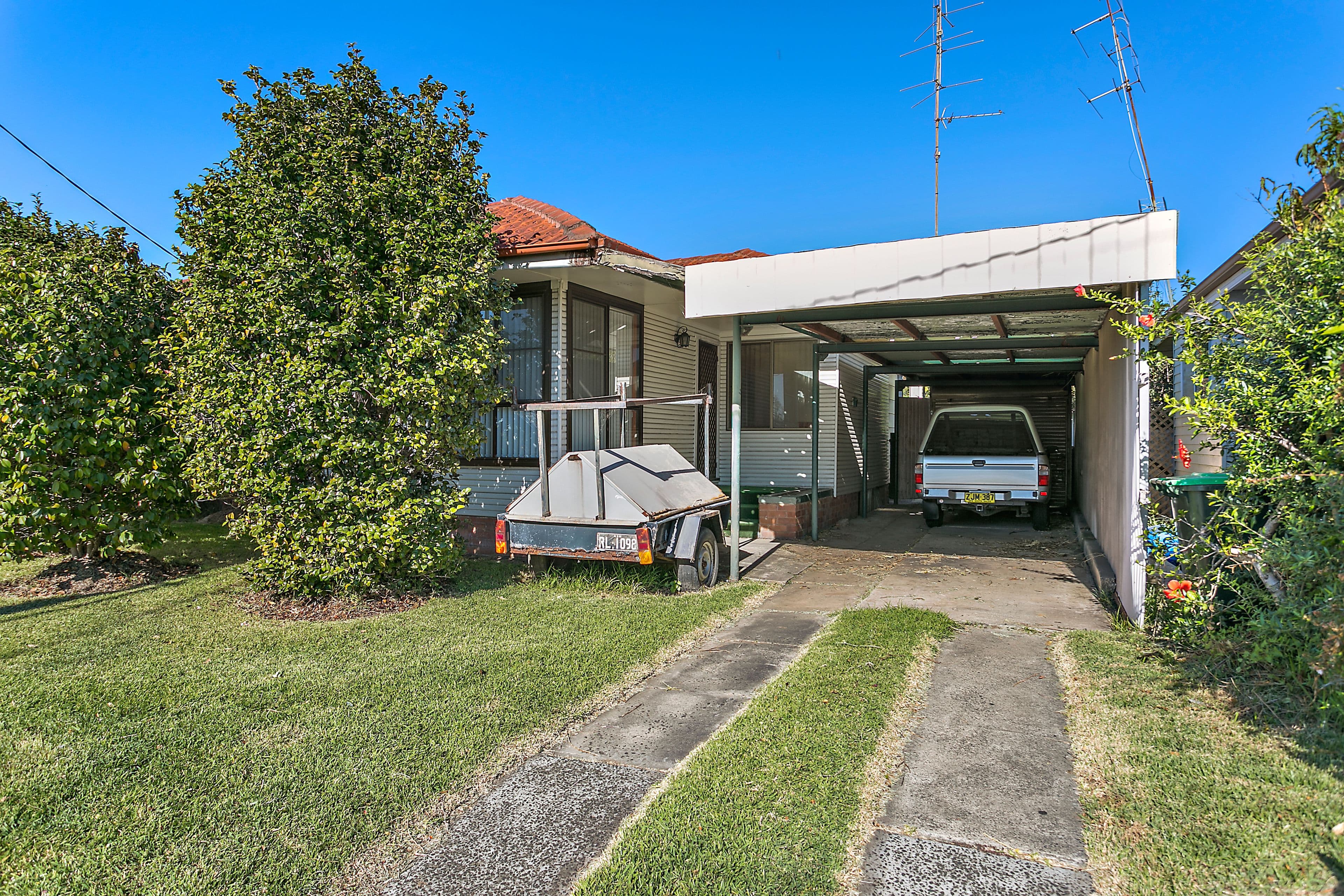 47 Lake Entrance Road, Warilla - Image 1