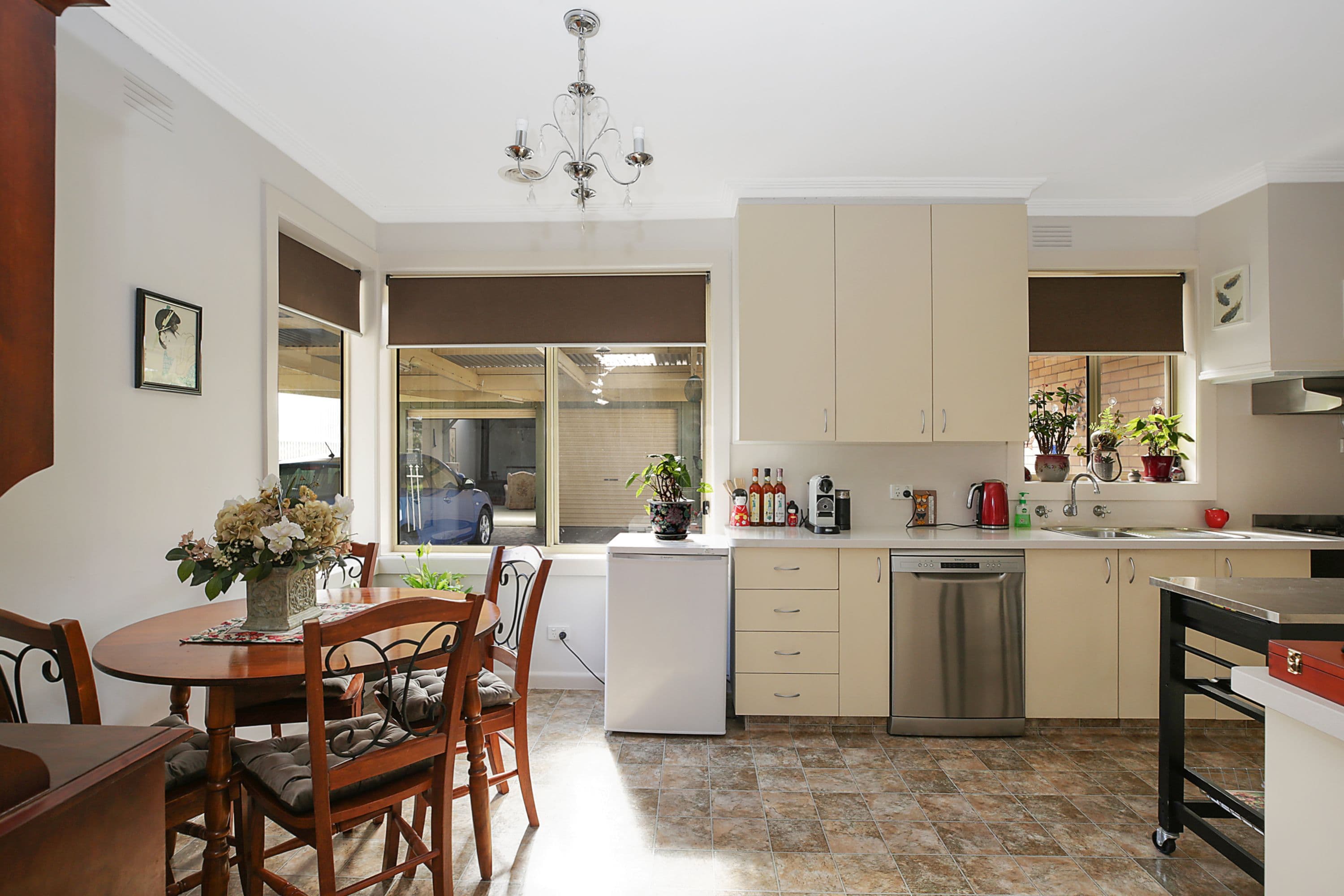 94 Sinclair Street South, Colac VIC 3250, Colac - Thumbnail 6