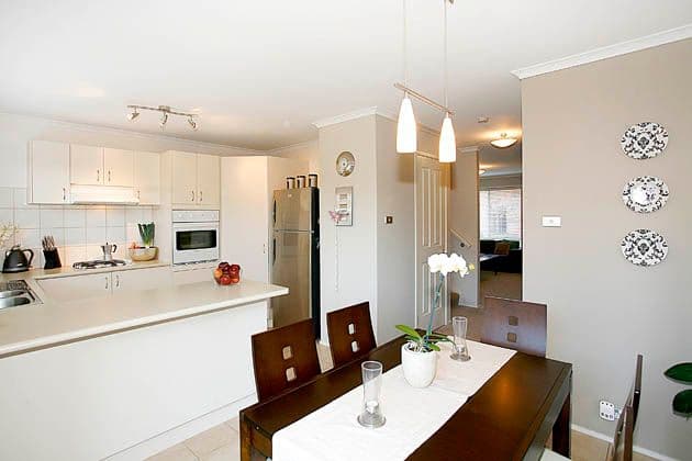4  Maldon Terrace, FOREST HILL VIC 3131, Forest Hill - Thumbnail 3