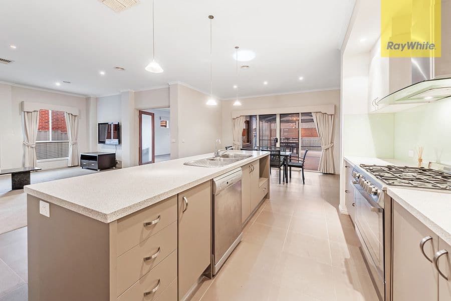 2 St Cloud Green, Craigieburn VIC 3064, Craigieburn - Thumbnail 3