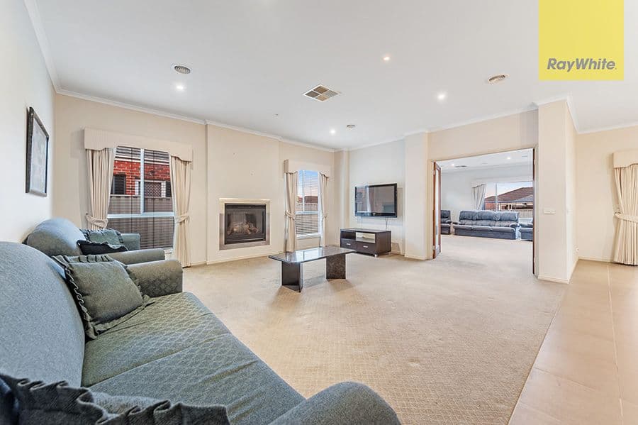 2 St Cloud Green, Craigieburn VIC 3064, Craigieburn - Thumbnail 4