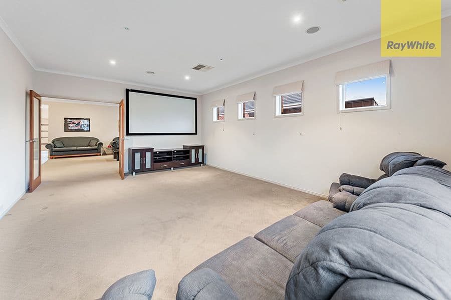 2 St Cloud Green, Craigieburn VIC 3064, Craigieburn - Thumbnail 6