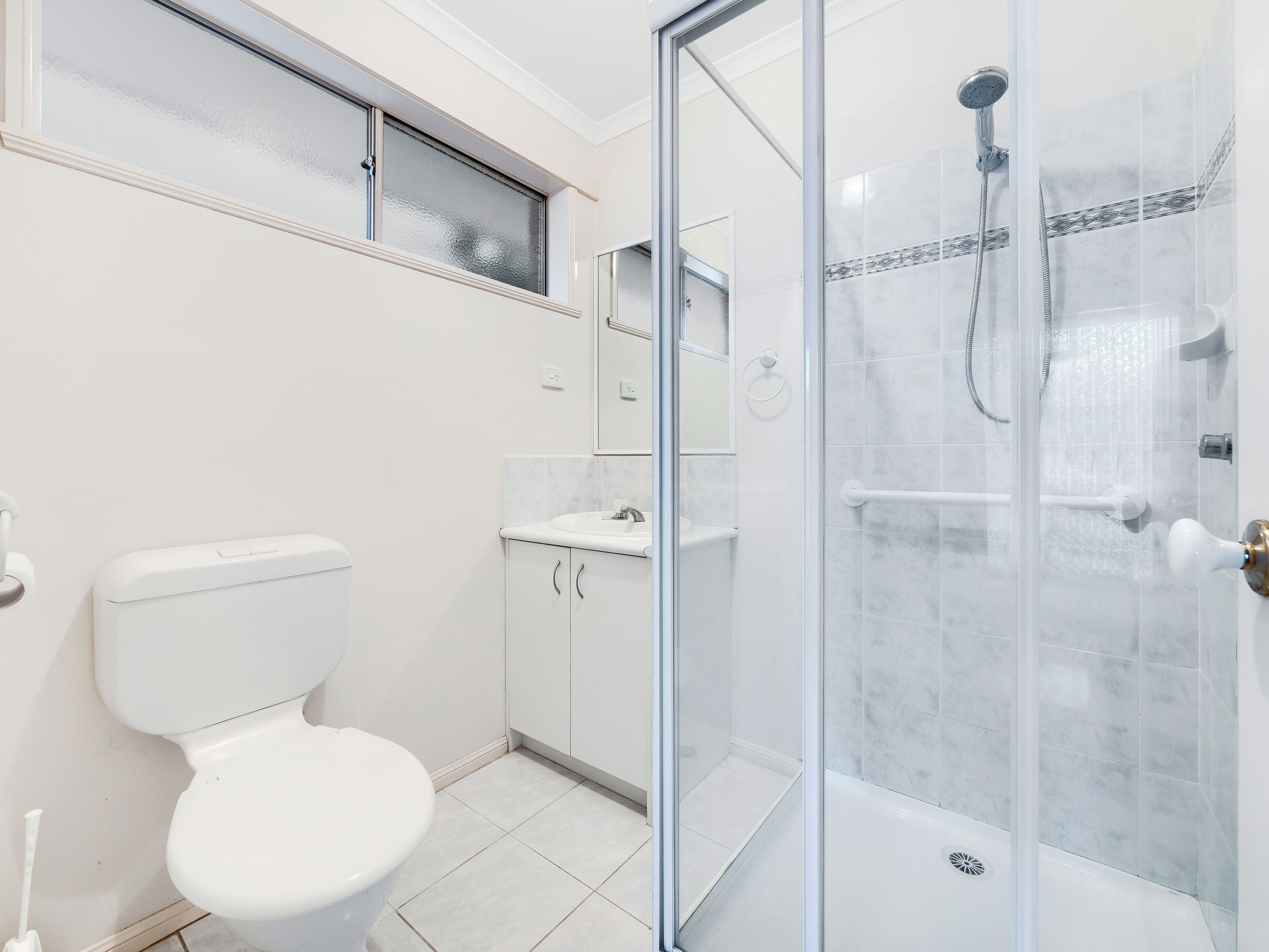 4 Roebourne Mews, Cranbourne East VIC 3977, Cranbourne East - Thumbnail 3