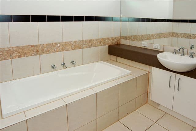 38 Liverpool Circuit, CRAIGIEBURN VIC 3064, Craigieburn - Thumbnail 7