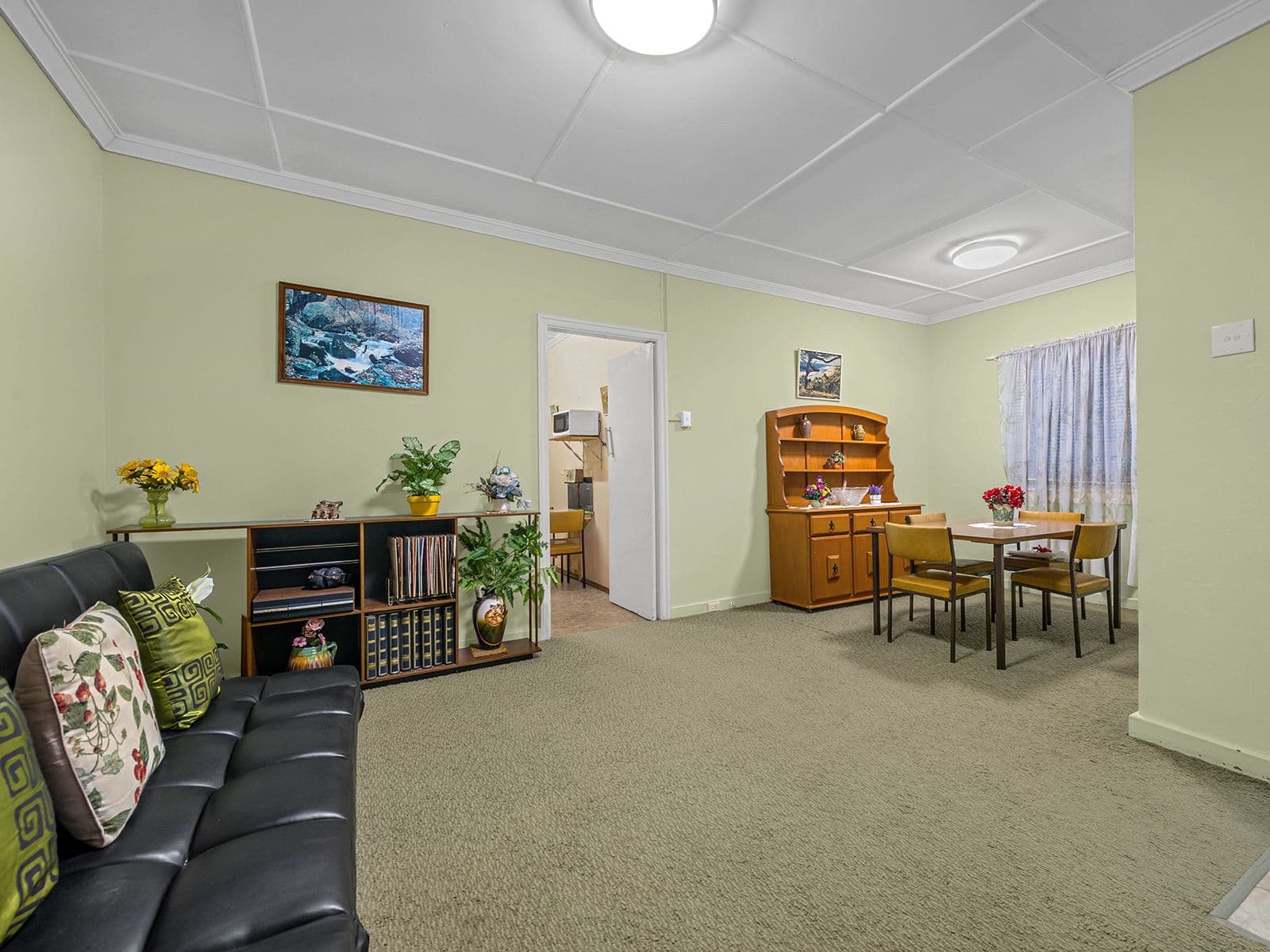 6 Thirteenth Avenue, Kedron QLD 4031, Kedron - Thumbnail 2