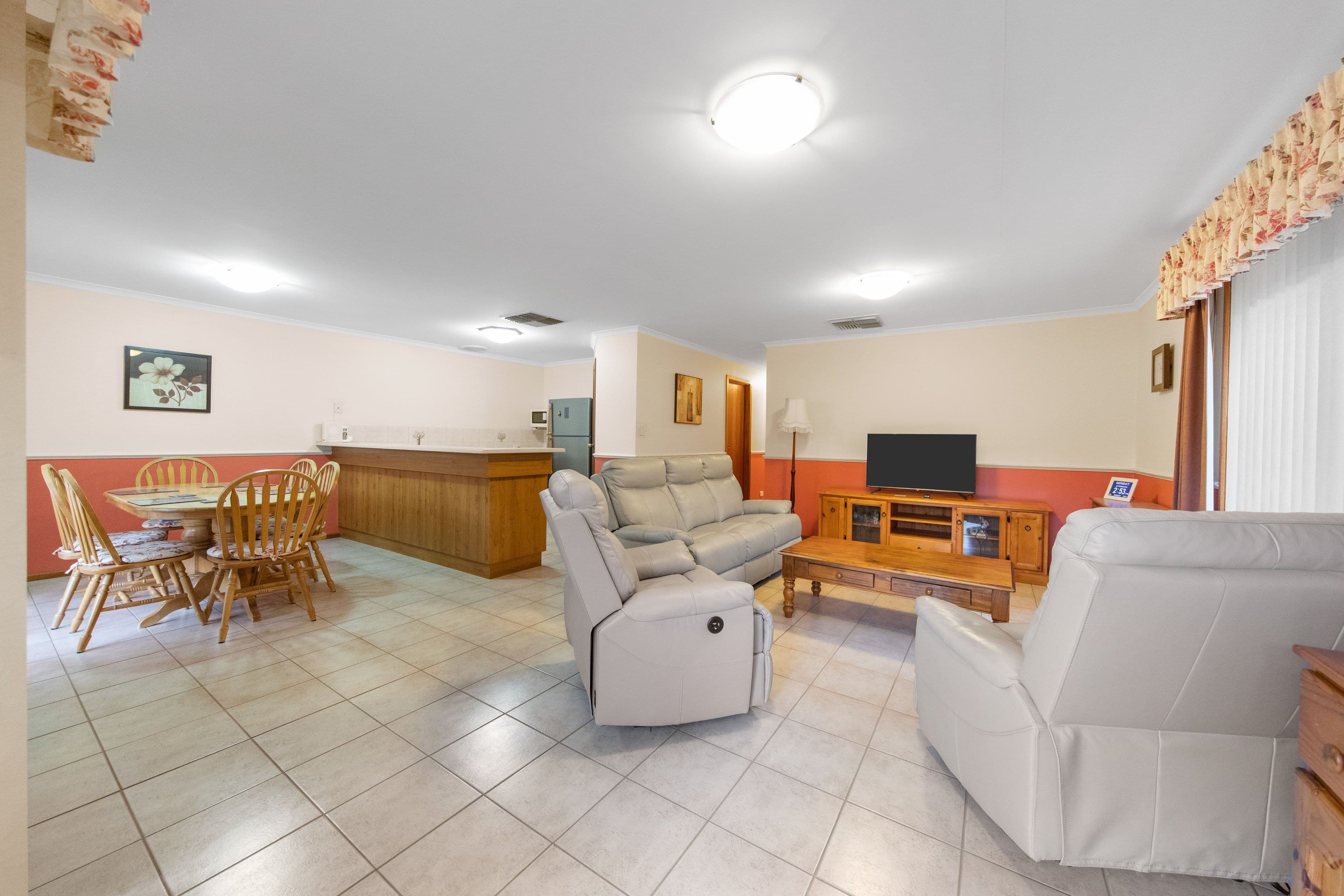 21 Taunton Crescent, Craigmore SA 5114, Craigmore - Thumbnail 5