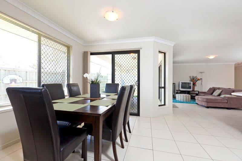 2 Rymera Crescent, GUMDALE QLD 4154, Gumdale - Thumbnail 4