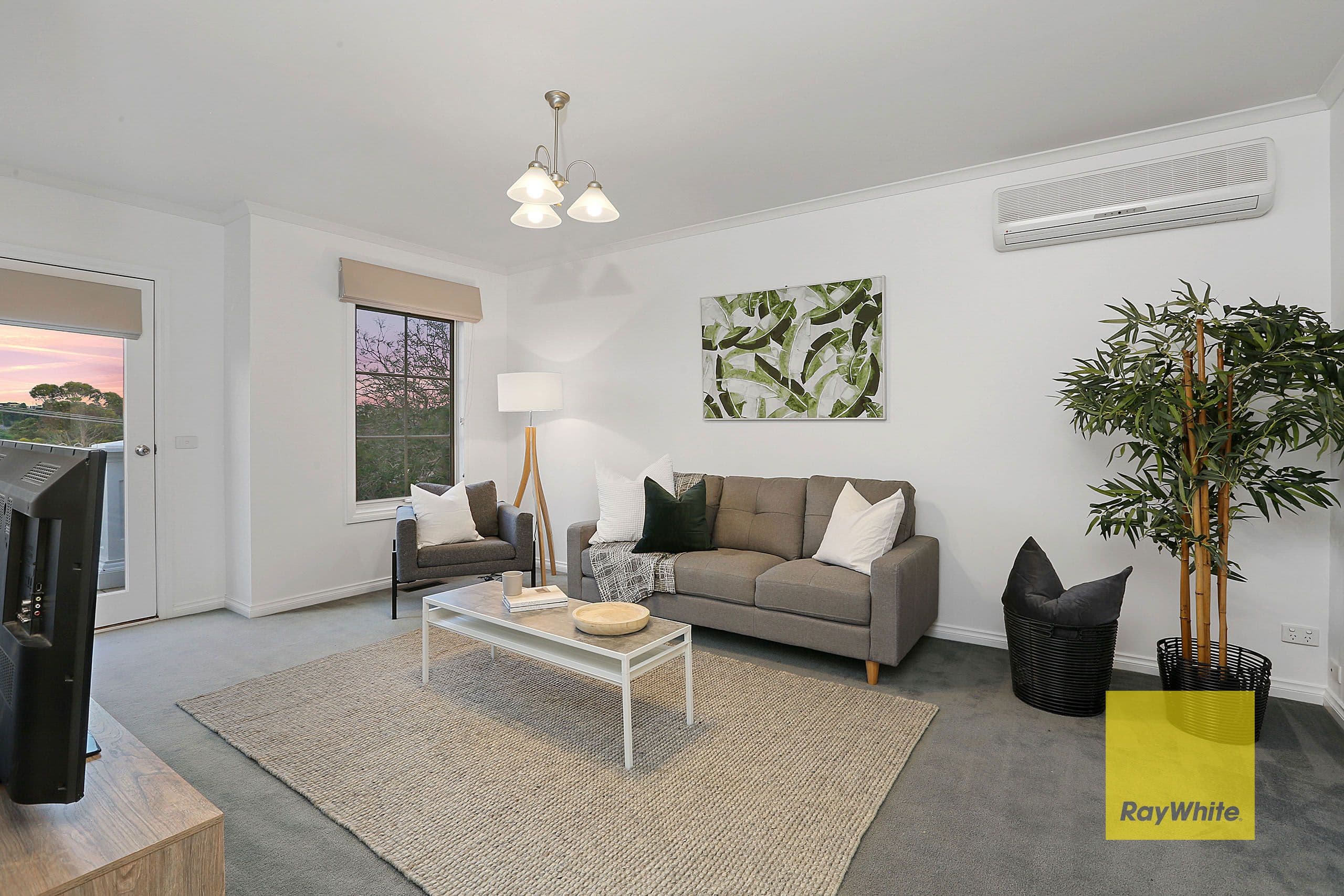 33 Queens Park Road, Highton VIC 3216, Highton - Thumbnail 4