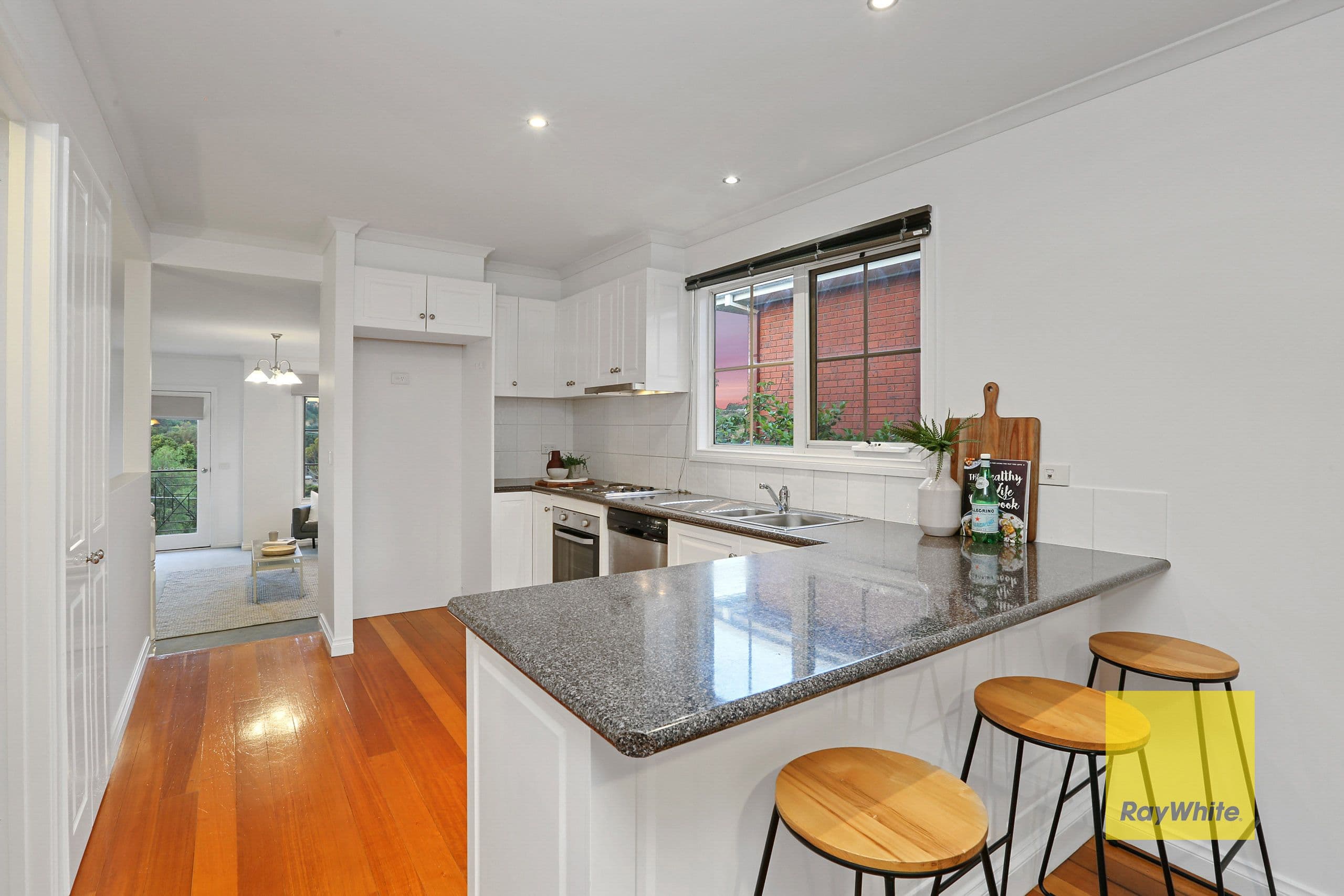 33 Queens Park Road, Highton VIC 3216, Highton - Thumbnail 8