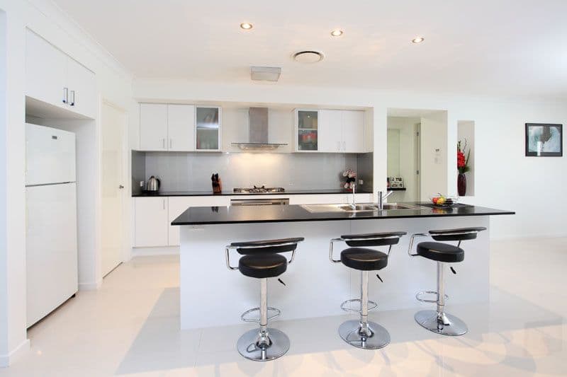 15 Seeana Crescent, Bridgeman Downs QLD 4035, Bridgeman Downs - Thumbnail 4