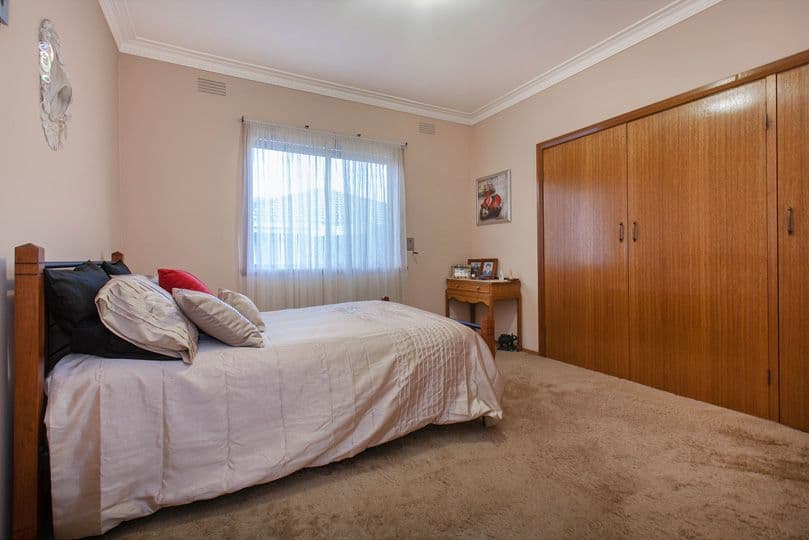 8 Bedwell Street, Reservoir VIC 3073, Reservoir - Thumbnail 8
