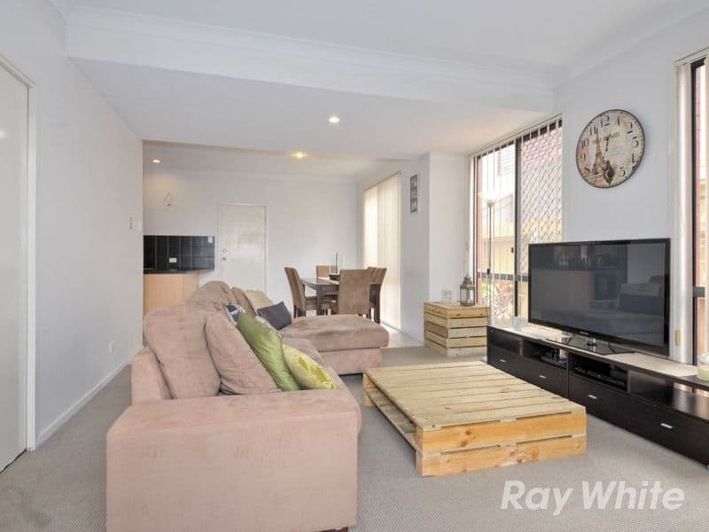 242 Pickering Street, GAYTHORNE QLD 4051, Gaythorne - Thumbnail 4
