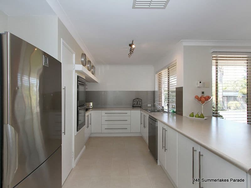 248 Summerlakes Parade, BALLAJURA WA 6066, Ballajura - Image 1