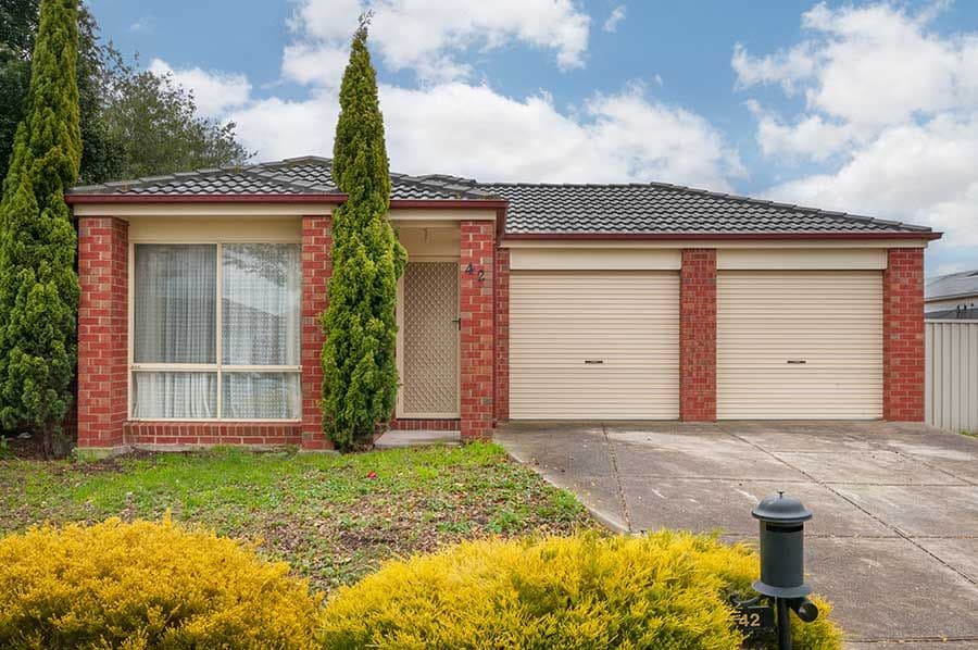 42 Emerald Circuit, Craigieburn VIC 3064, Craigieburn - Image 1