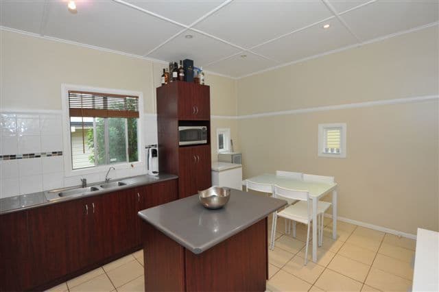67 Llewellyn Street, CENTENARY HEIGHTS QLD 4350, Centenary Heights - Thumbnail 5