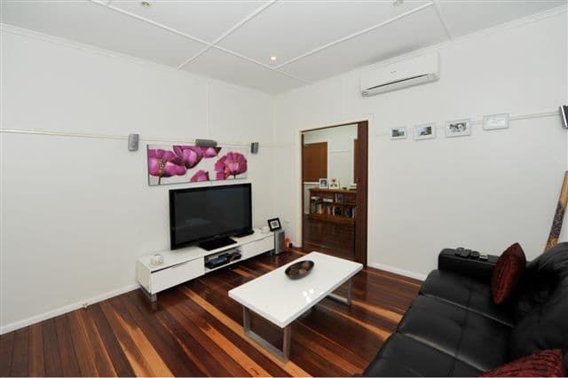 67 Llewellyn Street, CENTENARY HEIGHTS QLD 4350, Centenary Heights - Thumbnail 6