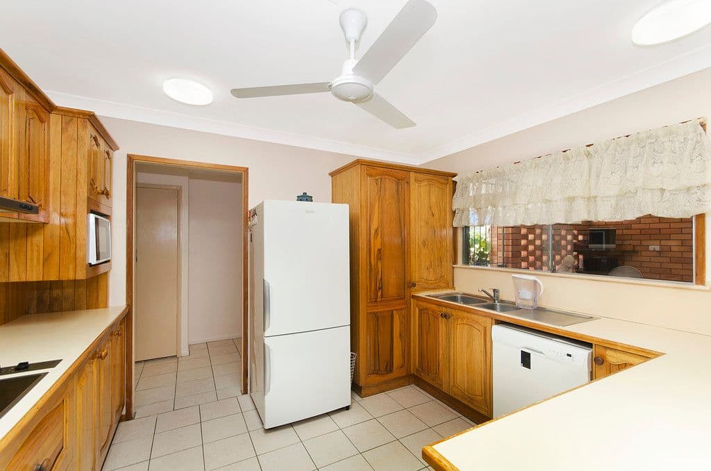 169 Charles Street, Heatley QLD 4814, Heatley - Thumbnail 2