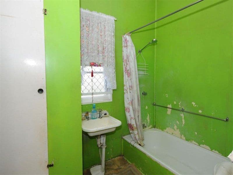 75 Beach Road, PIALBA QLD 4655, Pialba - Thumbnail 4