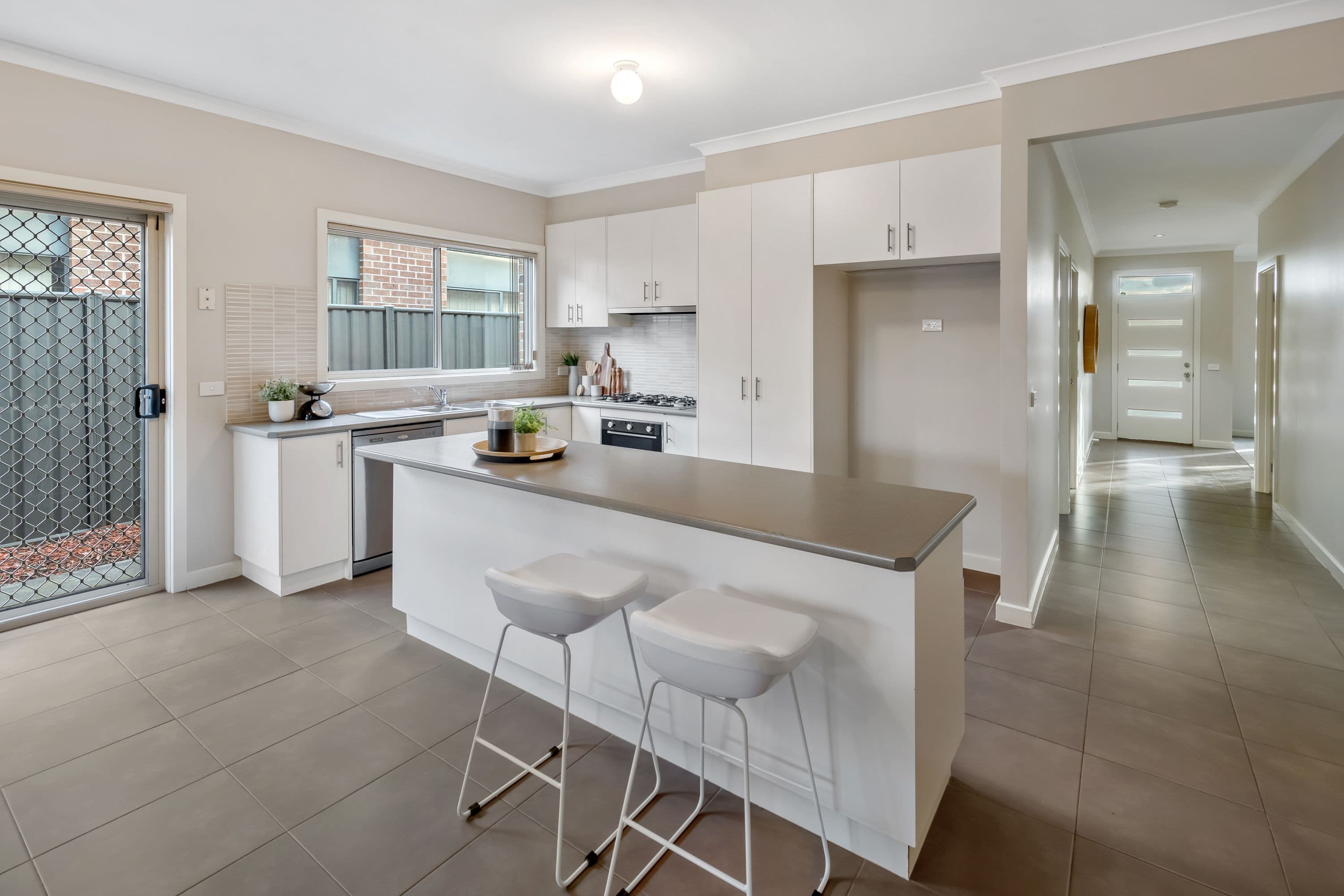 11 Conelly Way, South Morang VIC 3752, South Morang - Thumbnail 2