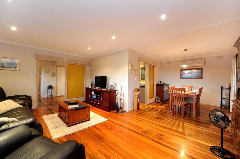 16 Hillcrest Avenue, FERNTREE GULLY VIC 3156, Ferntree Gully - Thumbnail 4