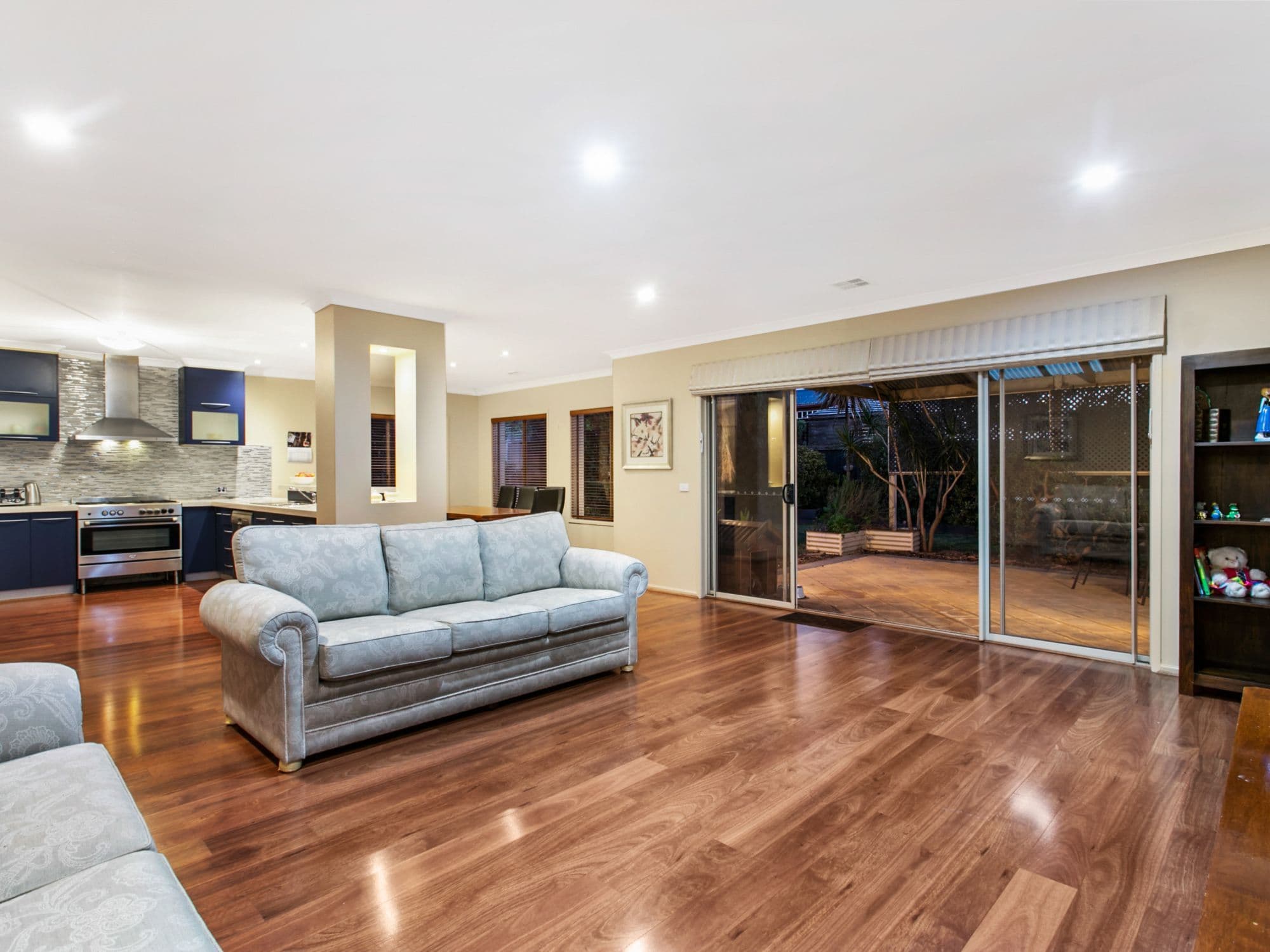 13 Hillgrove Crescent, Berwick VIC 3806, Berwick - Thumbnail 4