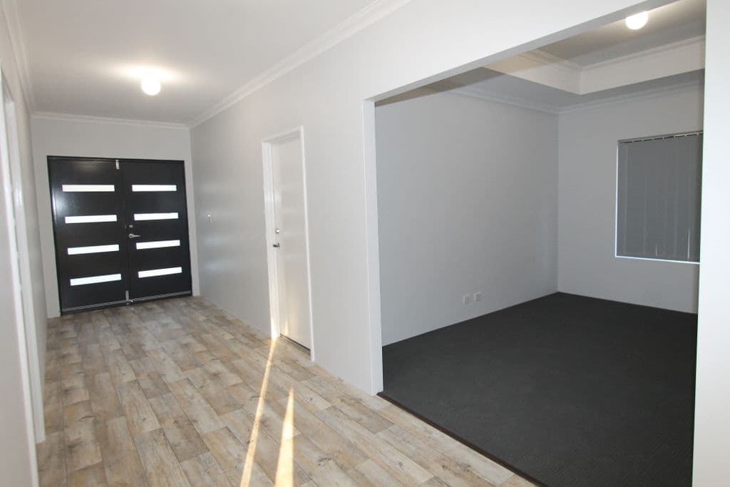 23 Cordyline Entrance, Sinagra WA 6065, Sinagra - Thumbnail 2