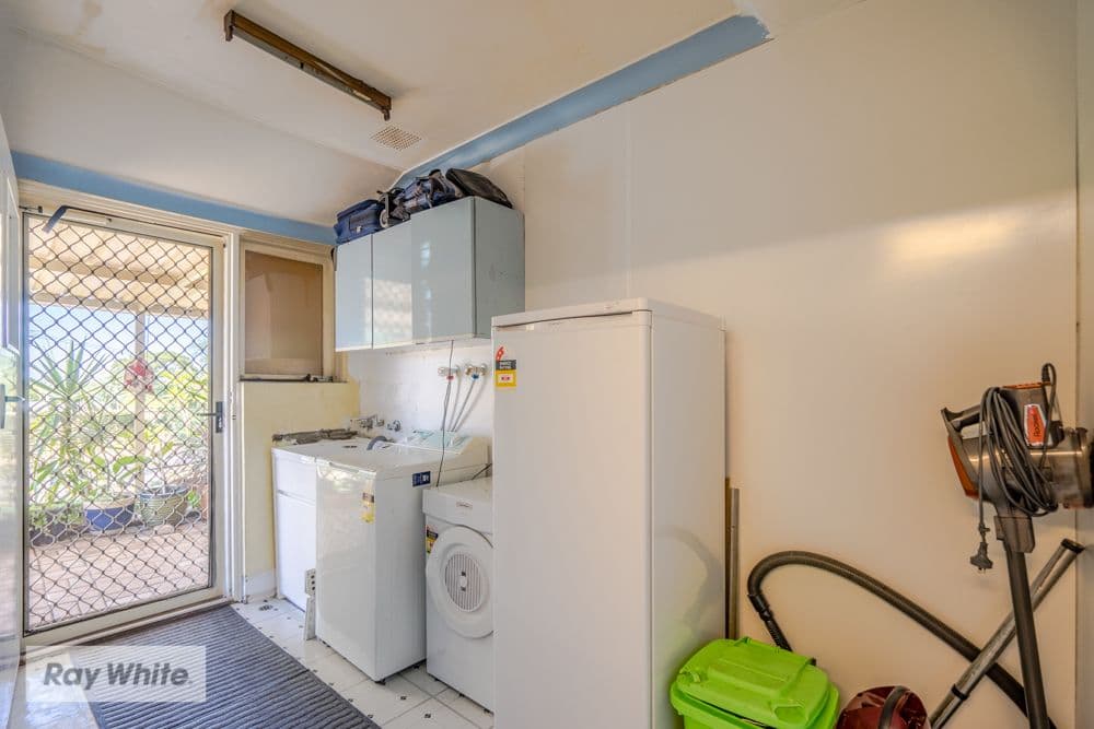 71 Casserley Avenue, Girrawheen WA 6064, Girrawheen - Thumbnail 6