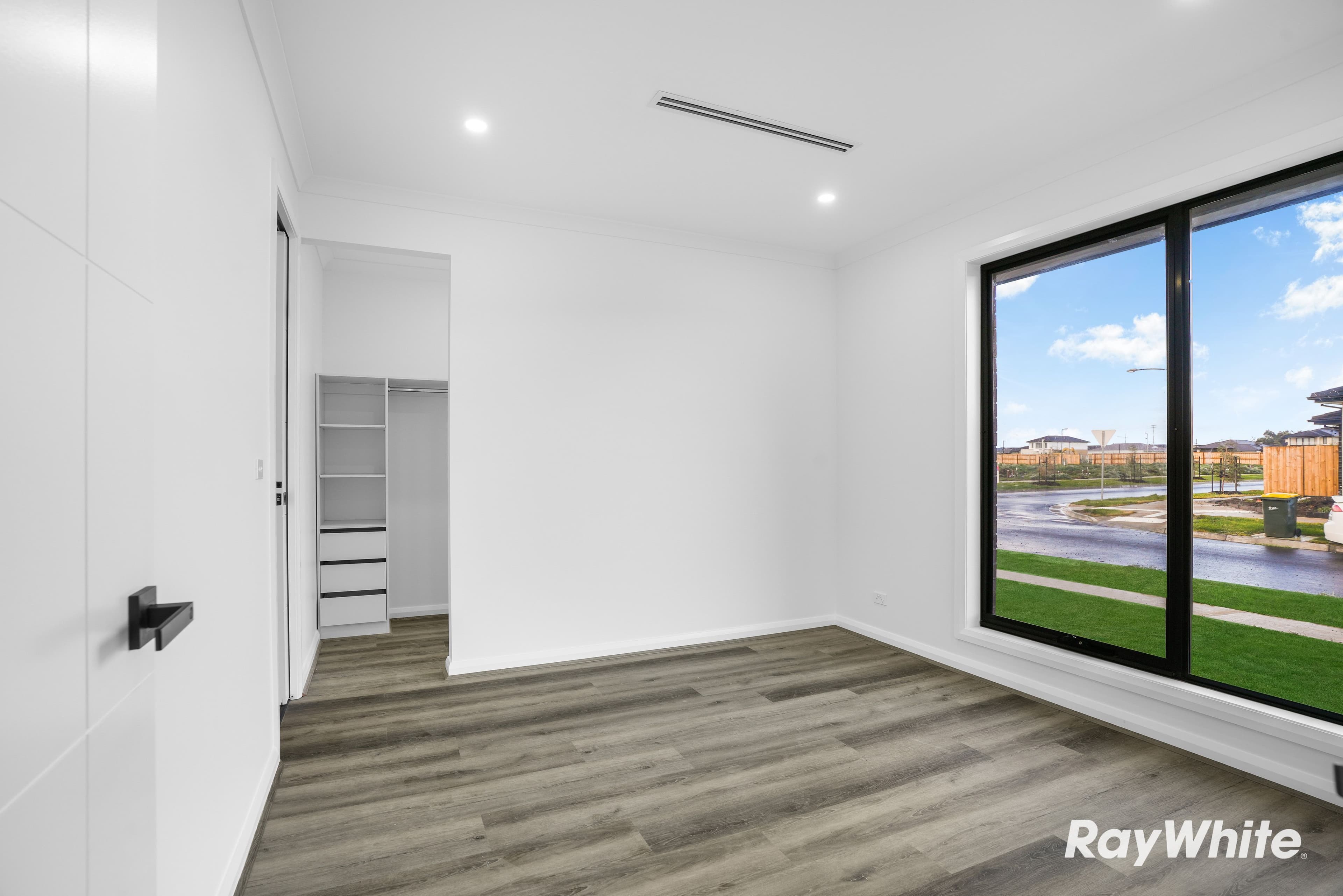 22 Winterfell Road, Donnybrook VIC 3064, Donnybrook - Thumbnail 2