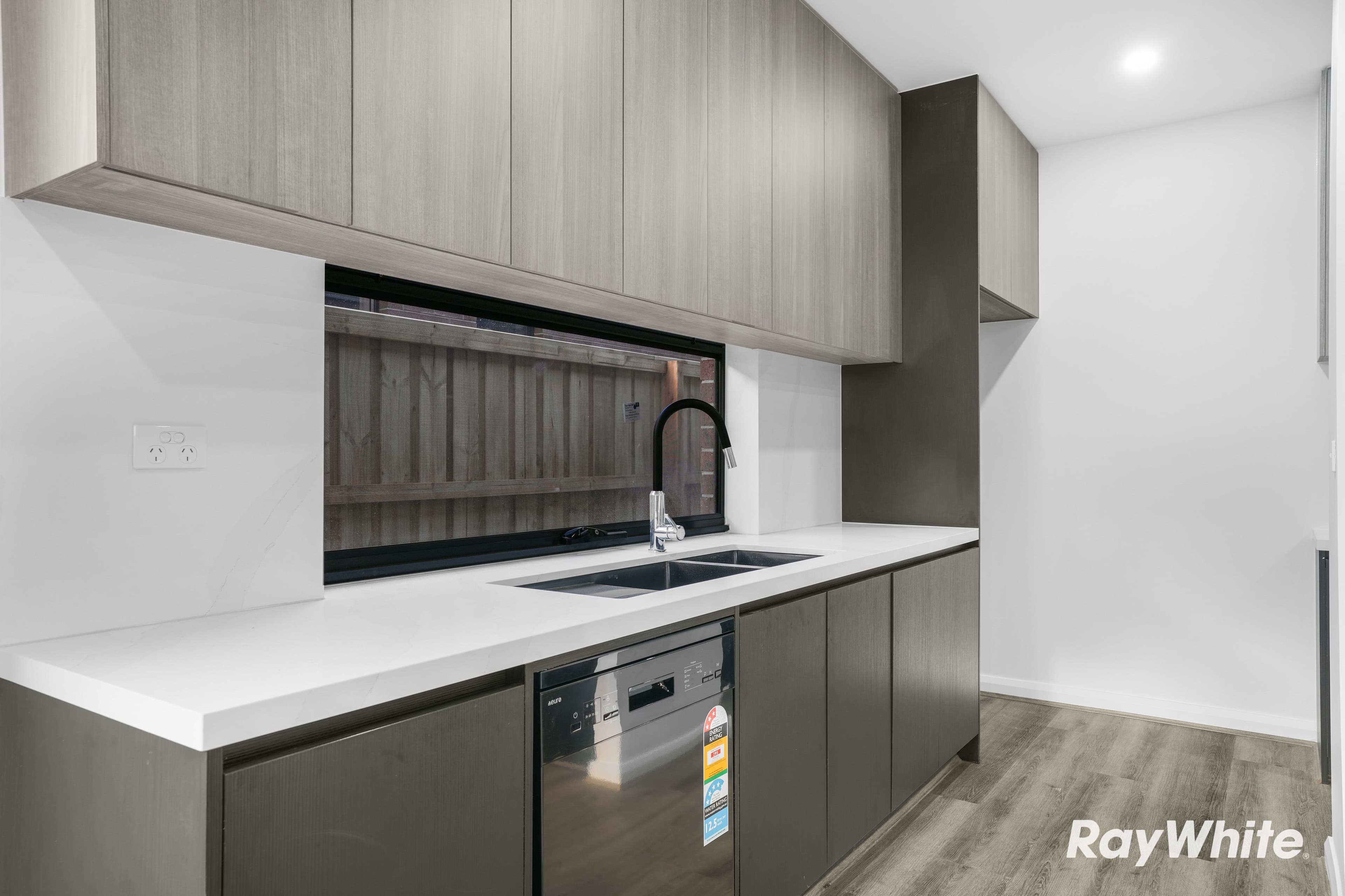 22 Winterfell Road, Donnybrook VIC 3064, Donnybrook - Thumbnail 7