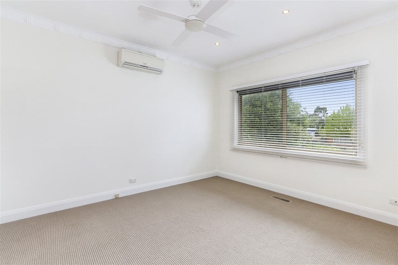 33 Lily Street, Hamlyn Heights VIC 3215, Hamlyn Heights - Thumbnail 3