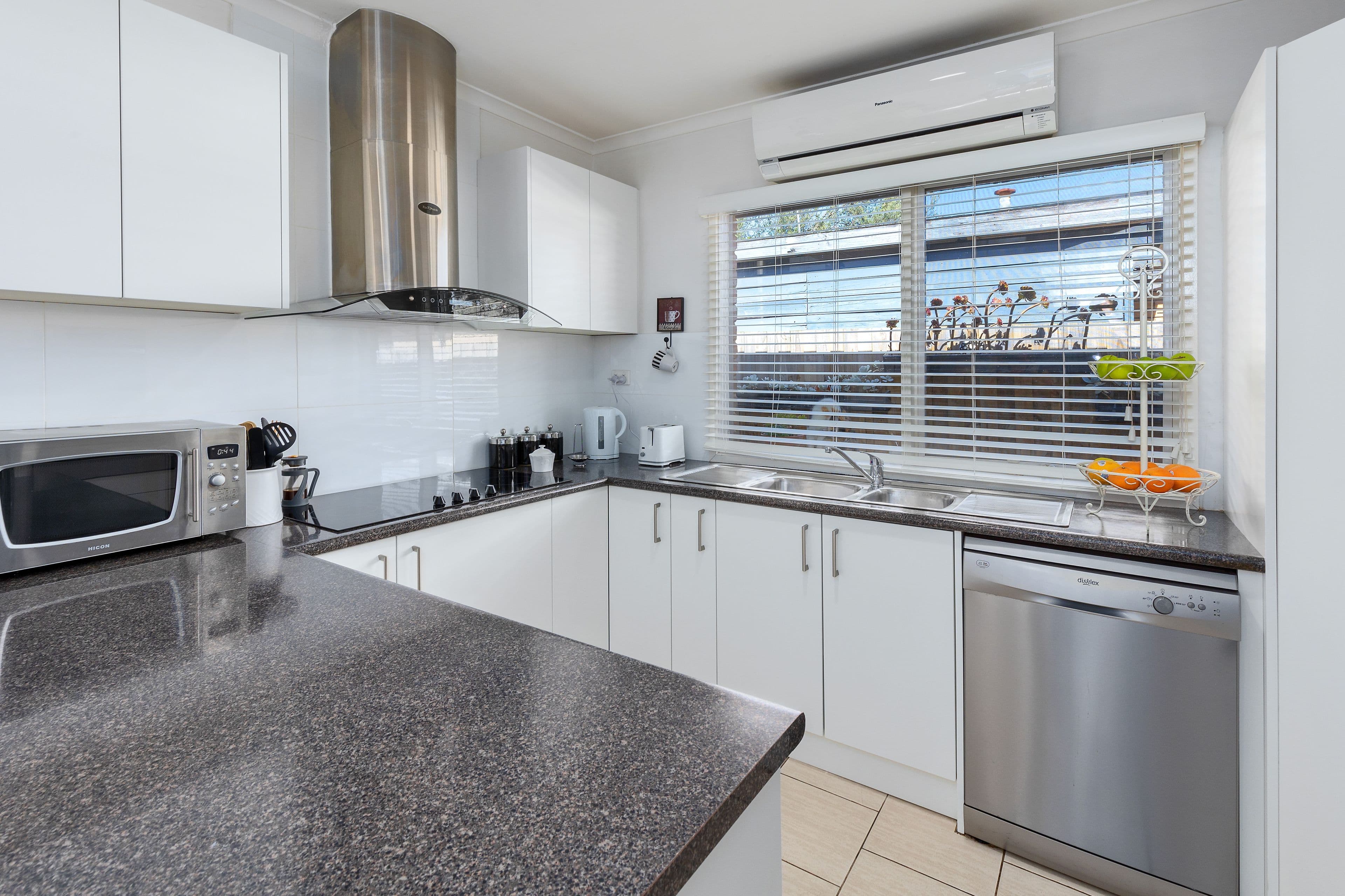 16 Ronald Street, Tootgarook VIC 3941, Tootgarook - Thumbnail 2