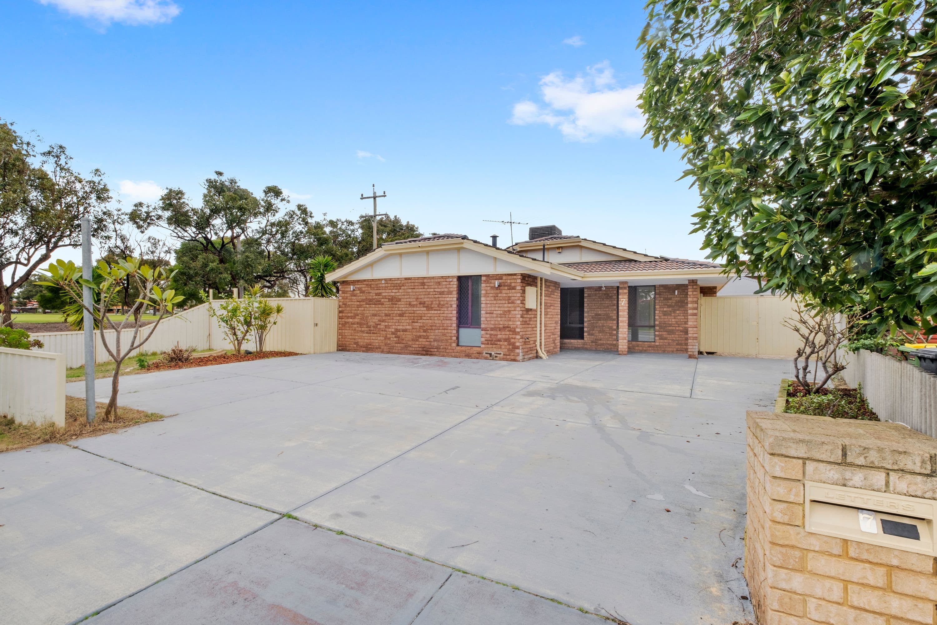 7 Goddard Way, Langford WA 6147, Langford - Thumbnail 3