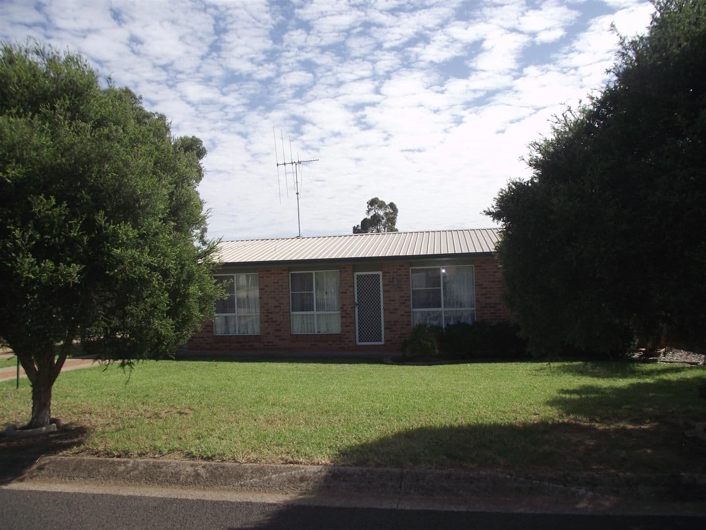 16 Georgefield Drive, PARKES NSW 2870, Parkes - Image 1