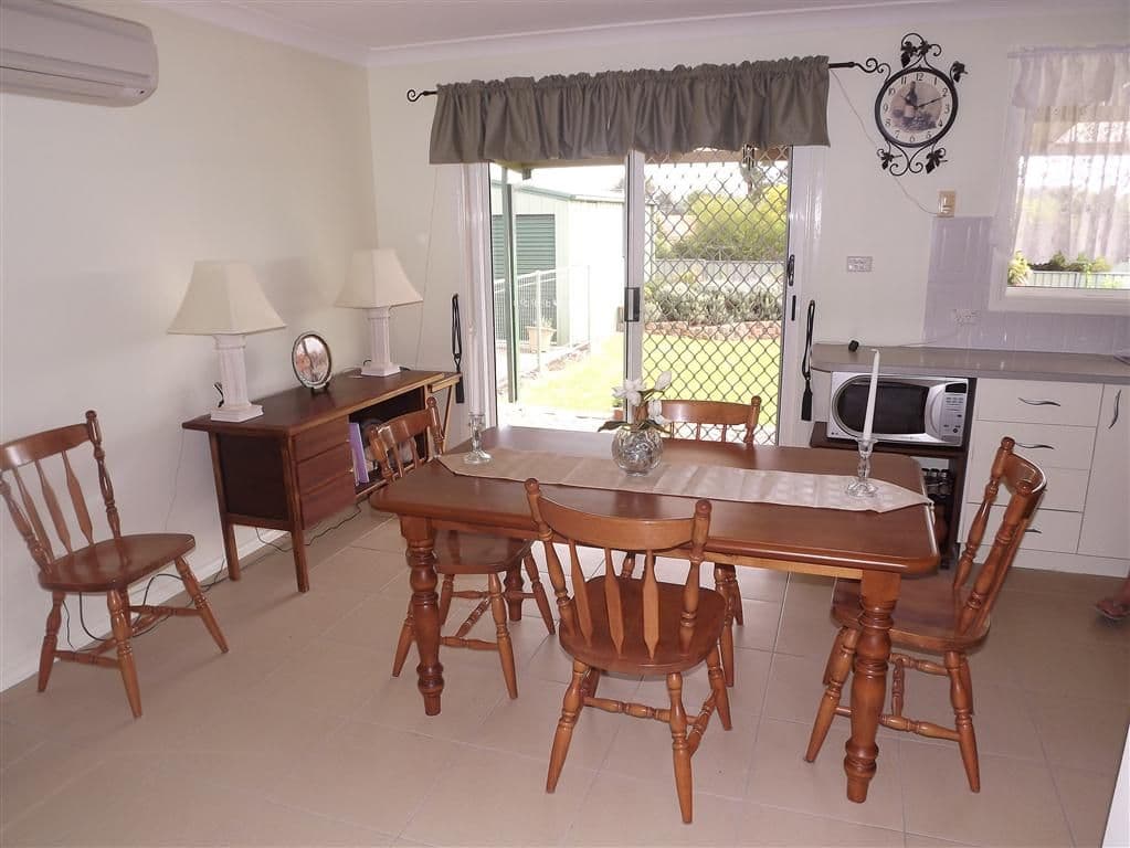 16 Georgefield Drive, PARKES NSW 2870, Parkes - Thumbnail 6