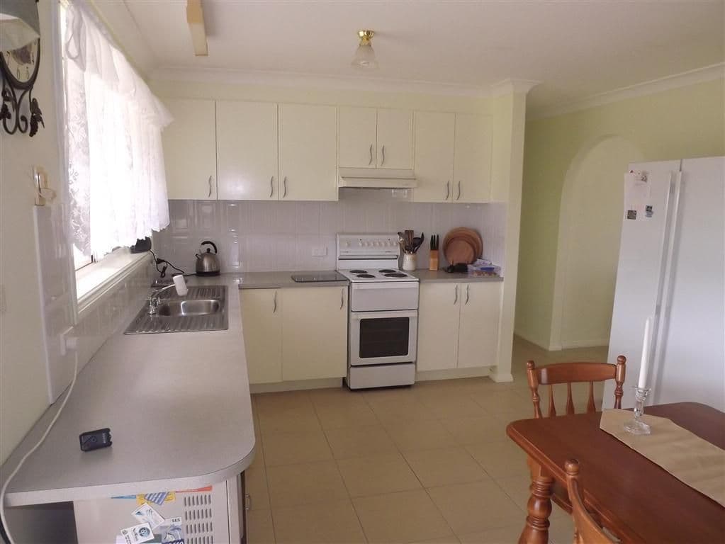 16 Georgefield Drive, PARKES NSW 2870, Parkes - Thumbnail 8