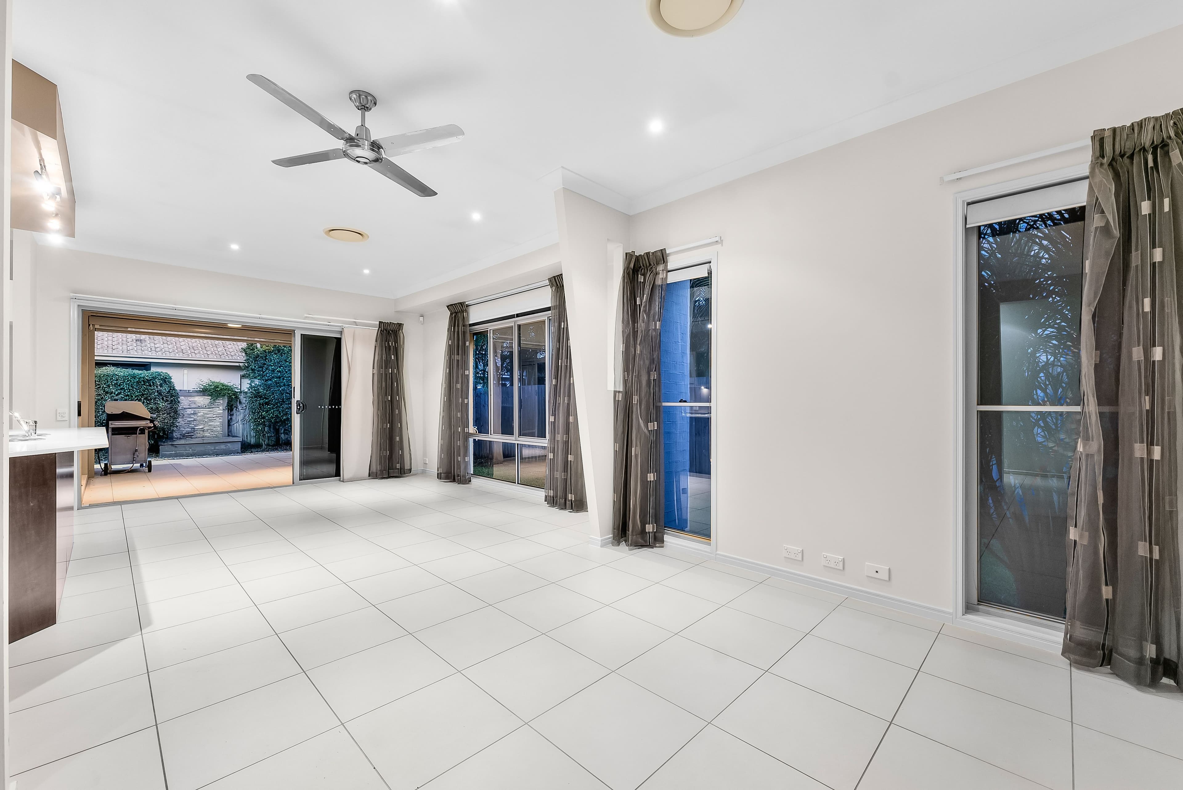 14 Wallaroo Circuit, North Lakes QLD 4509, North Lakes - Thumbnail 6