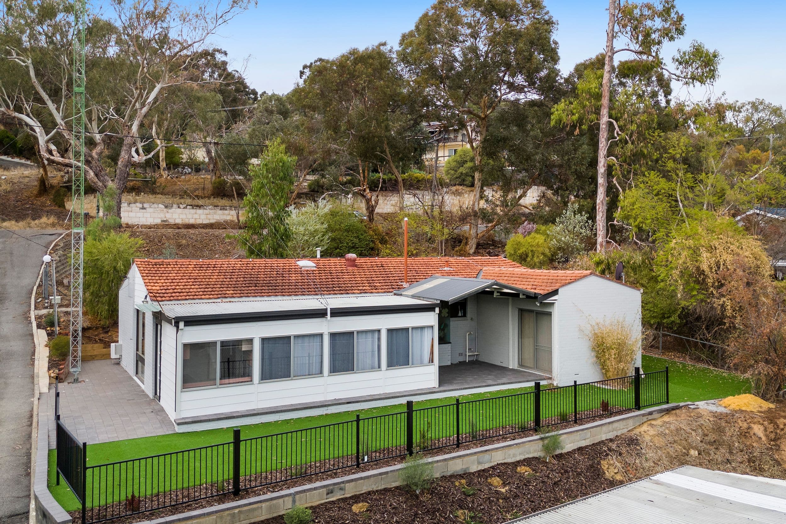 5 Lowannaa Road, Martin WA 6110, Martin - Thumbnail 2