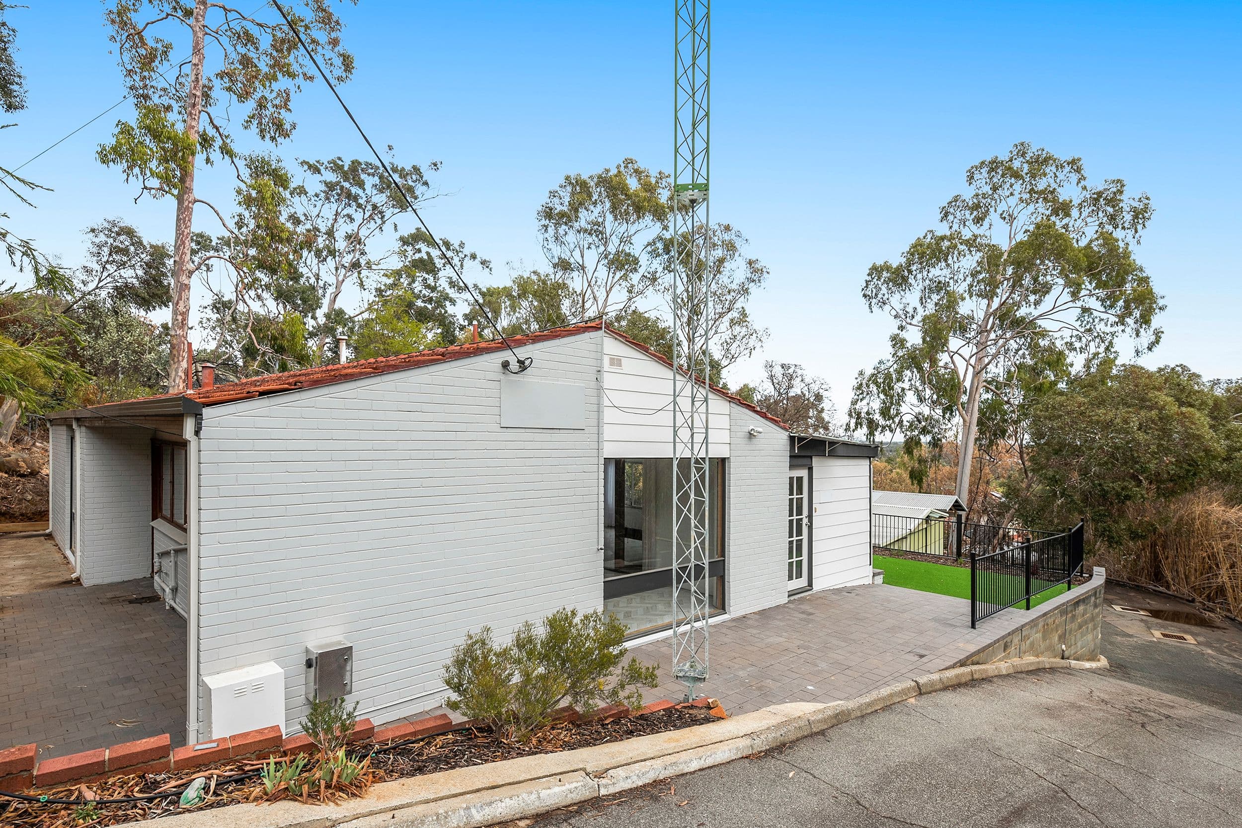5 Lowannaa Road, Martin WA 6110, Martin - Thumbnail 3