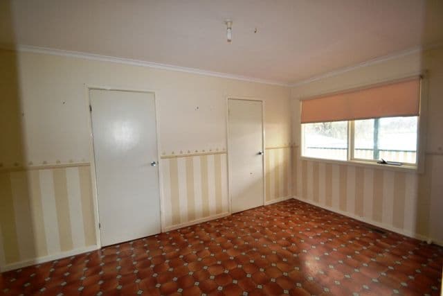 20 Redbank Road, SEYMOUR VIC 3660, Seymour - Thumbnail 4
